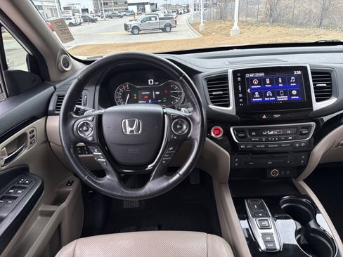 Used 2017 Honda Pilot Elite image 17