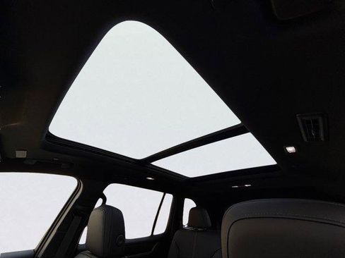 New 2026 GMC Acadia Elevation w/ Elevation Premium Package image 4