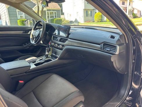 Used 2019 Honda Accord LX image 24