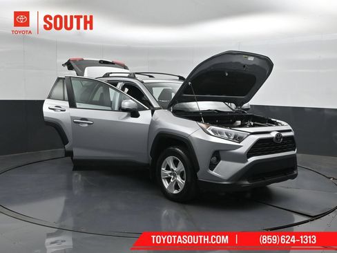 Used 2021 Toyota RAV4 XLE AWD/4WD image 54