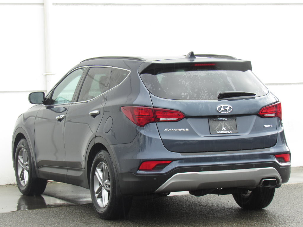 Used 2018 Hyundai Santa Fe Sport w/ 2.4L Tech Package 04 FWD image 5