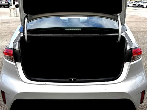 Used 2024 Toyota Corolla LE image 29