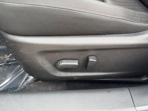 Used 2025 Nissan Altima 2.5 SV FWD image 22