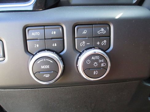 New 2026 GMC Sierra 2500 Denali Ultimate AWD/4WD image 18