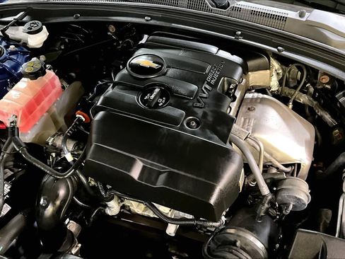 Used 2020 Chevrolet Camaro LT image 27