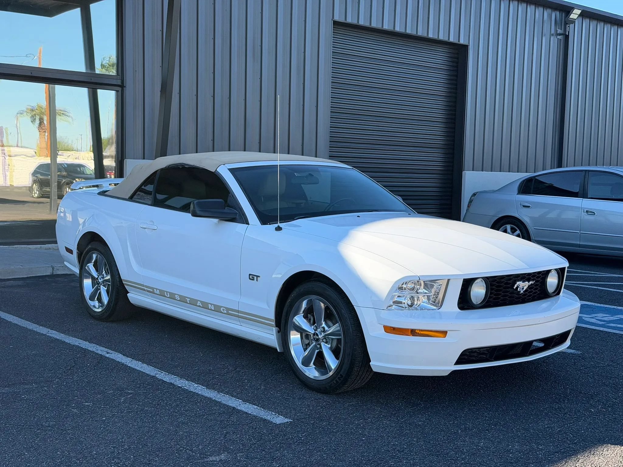 Used 2006 Ford Mustang GT RWD image 15