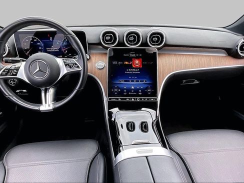 Used 2025 Mercedes-Benz C 300 Sedan image 13