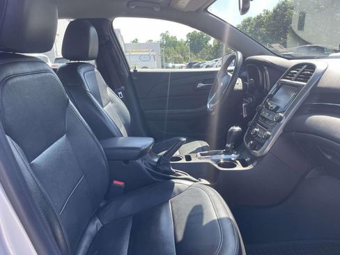 Used 2016 Chevrolet Malibu LTZ FWD image 27