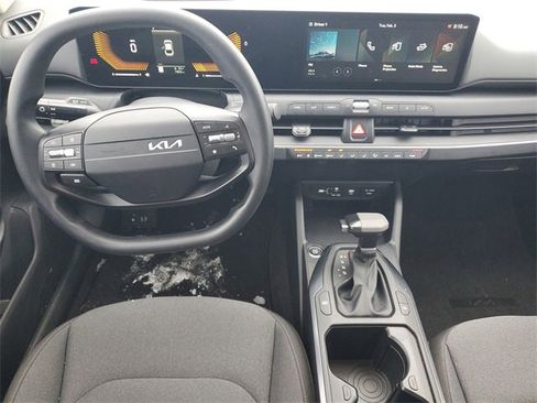 Certified 2025 Kia K4 LXS image 11