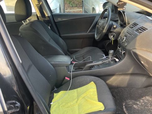 Used 2013 MAZDA MAZDA3 i Sport FWD image 4