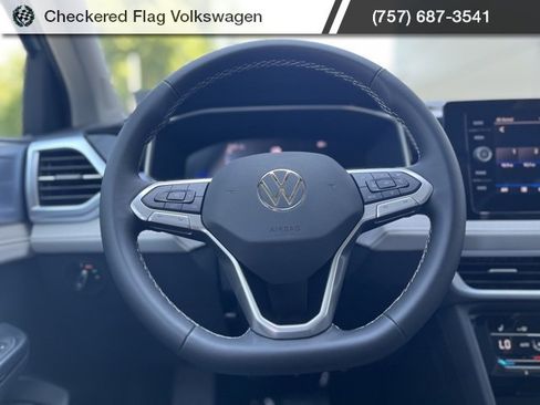 New 2025 Volkswagen Taos SE image 33