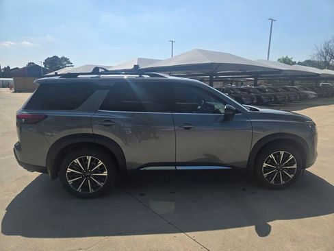 New 2026 Nissan Pathfinder SV FWD image 4