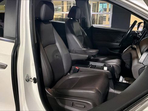 Used 2018 Honda Odyssey Touring image 9