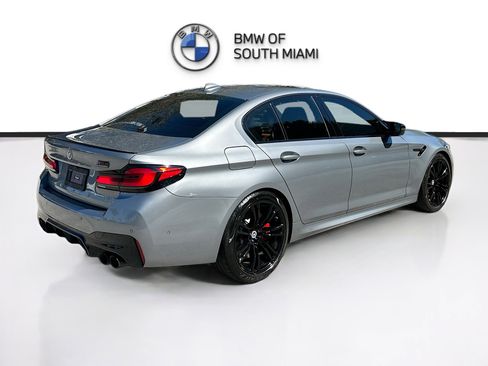 Used 2023 BMW M5 image 7