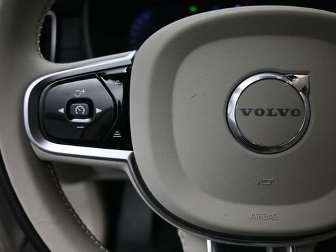 New 2026 Volvo XC90 B6 Ultra w/ Protection Package image 15