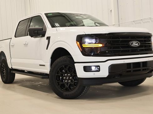 New 2025 Ford F150 XLT w/ Equipment Group 302A MID image 29