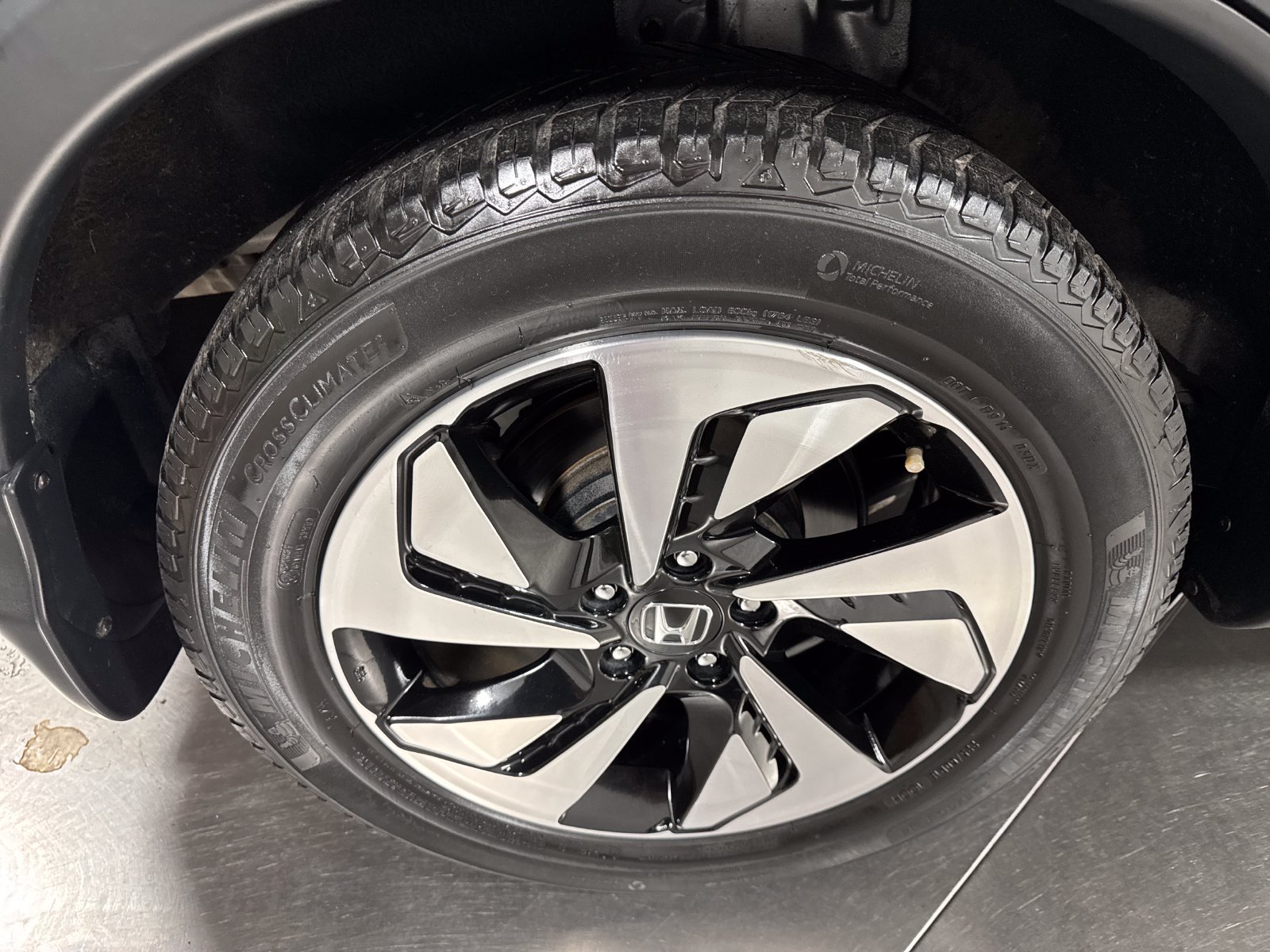 Used 2016 Honda CR-V Touring image 13