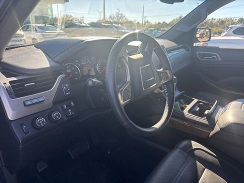Used 2017 GMC Yukon Denali w/ Open Road Package image 12
