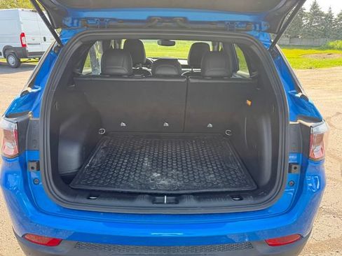 Certified 2025 Jeep Compass Trailhawk w/ Sun & Sound Group AWD/4WD image 17