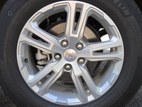 Used 2023 GMC Terrain SLE FWD image 10