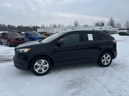 Certified 2020 Ford Edge SE image 7