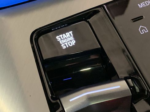 Used 2026 BMW X3 xDrive30 w/ Premium Package image 18