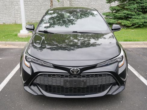 Certified 2022 Toyota Corolla SE w/ SE Preferred Package FWD image 2