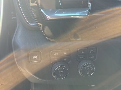 Used 2025 Chevrolet Silverado 1500 High Country w/ Midnight Edition image 20