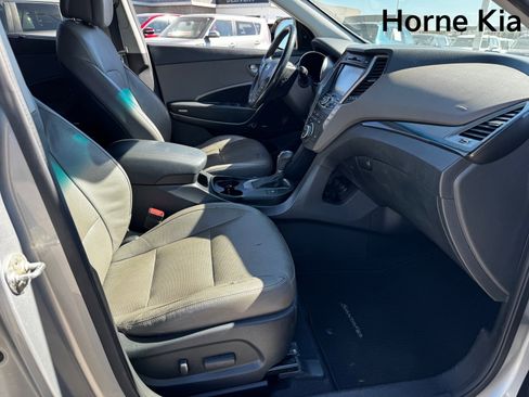 Used 2015 Hyundai Santa Fe Limited w/ Option Group 04 image 25