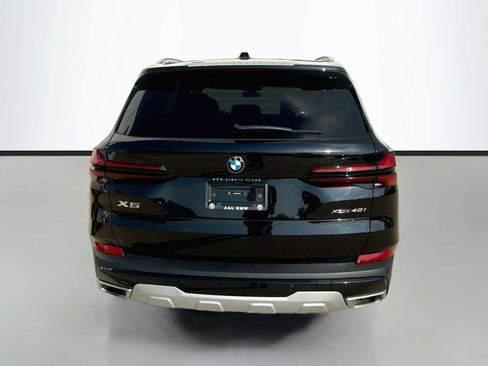 Used 2024 BMW X5 xDrive40i w/ Premium Package AWD/4WD image 4