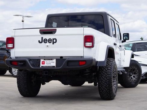 Used 2021 Jeep Gladiator Sport AWD/4WD image 6