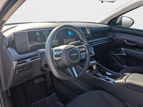 New 2025 Hyundai Tucson SEL image 3
