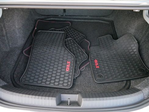 Certified 2025 Volkswagen Jetta GLI Autobahn w/ GLI Black Package image 18