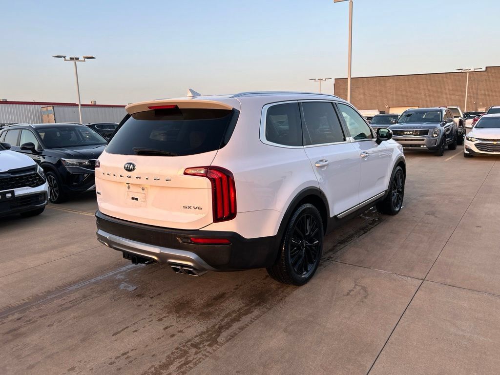 Used 2021 Kia Telluride SX w/ SX Prestige Package AWD/4WD image 3