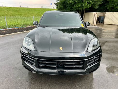 Used 2026 Porsche Cayenne S AWD/4WD image 2