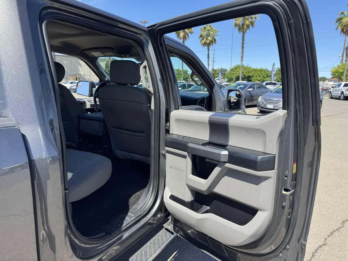 Used 2018 Ford F150 4x4 SuperCrew image 17
