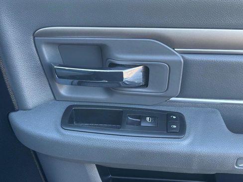 Used 2013 RAM 1500 Classic SLT image 17