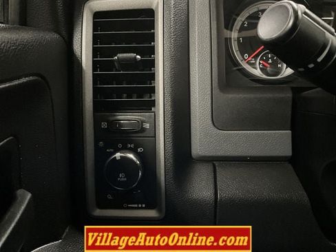 Used 2014 RAM 1500 Express AWD/4WD image 21