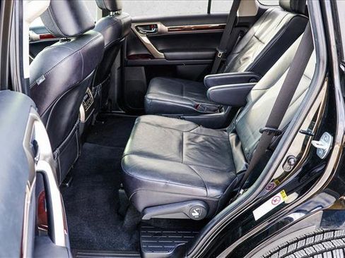 Used 2017 Lexus GX 460 Premium image 22