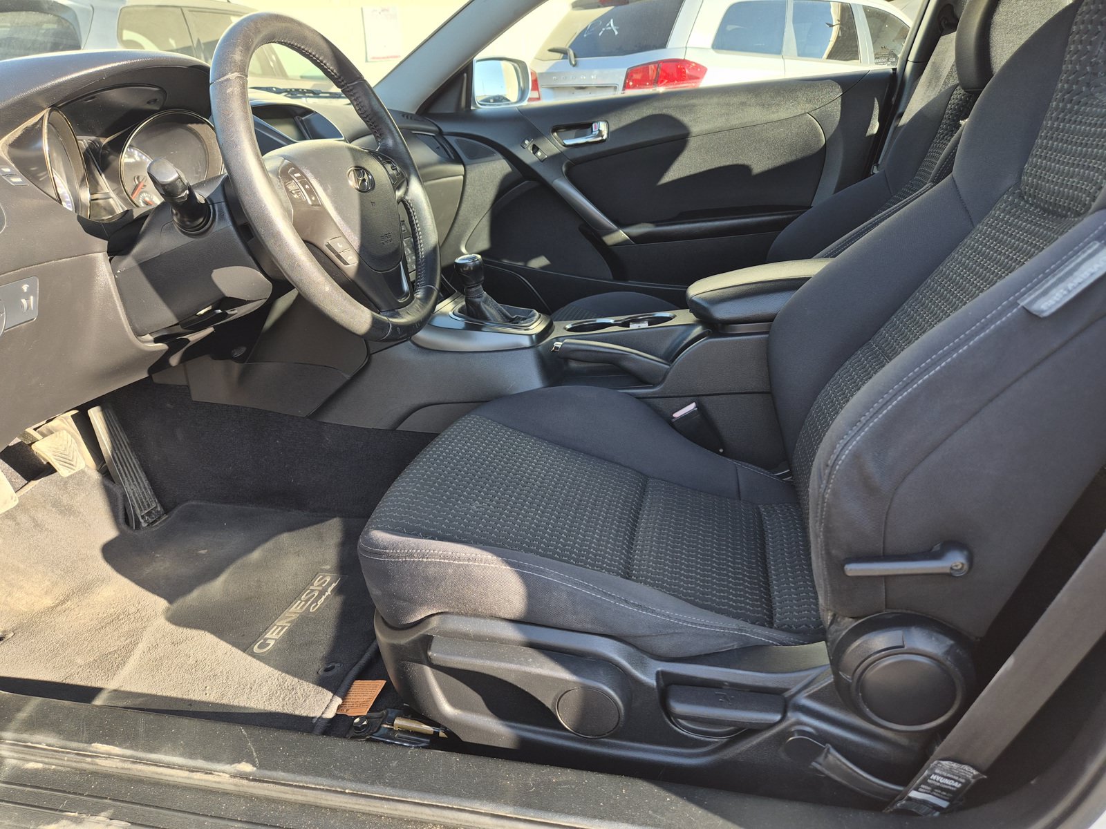 Used 2011 Hyundai Genesis 2.0T RWD image 12