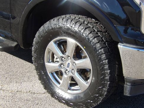 Used 2018 Ford F150 Lariat image 8