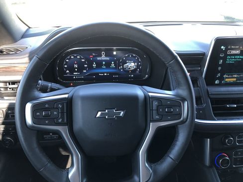 Used 2022 Chevrolet Tahoe Z71 w/ Z71 Off-Road Package image 17