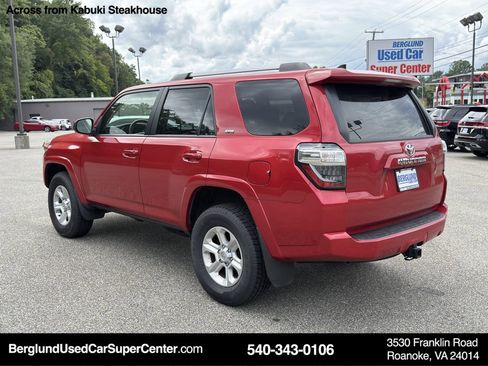 Used 2024 Toyota 4Runner SR5 image 5