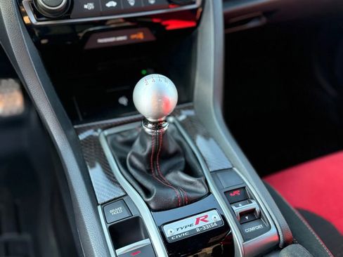 Used 2019 Honda Civic Type R image 25