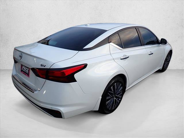 Used 2023 Nissan Altima 2.5 SV FWD image 4