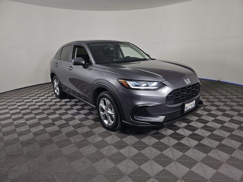 Certified 2024 Honda HR-V LX image 2