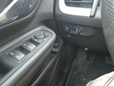 Used 2022 GMC Terrain SLE w/ Driver Convenience Package image 20