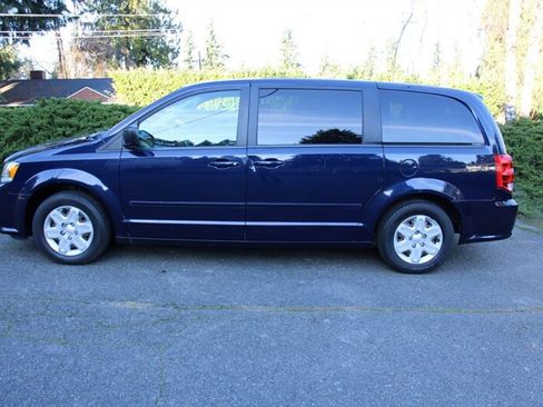 Used 2012 Dodge Grand Caravan SE image 11