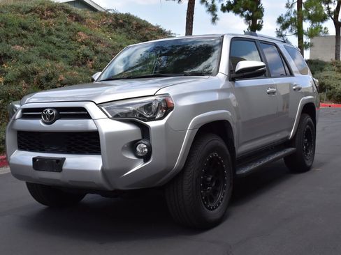 Used 2020 Toyota 4Runner SR5 Premium AWD/4WD image 1