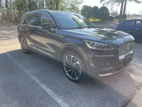 Used 2023 Lincoln Aviator Reserve w/ Equipment Group 201A image 2